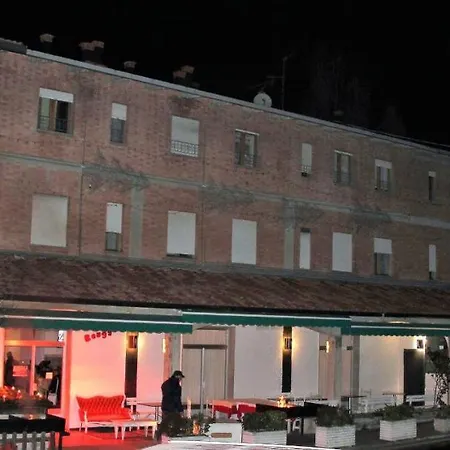 Del Sole Ξενοδοχείο *